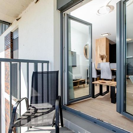 Apartament Grafitowy By Major Domus Club Dziwnow Exterior photo